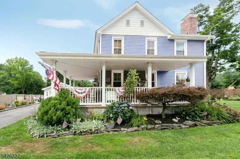 36 Main St, Roxbury, NJ 07836 - #1