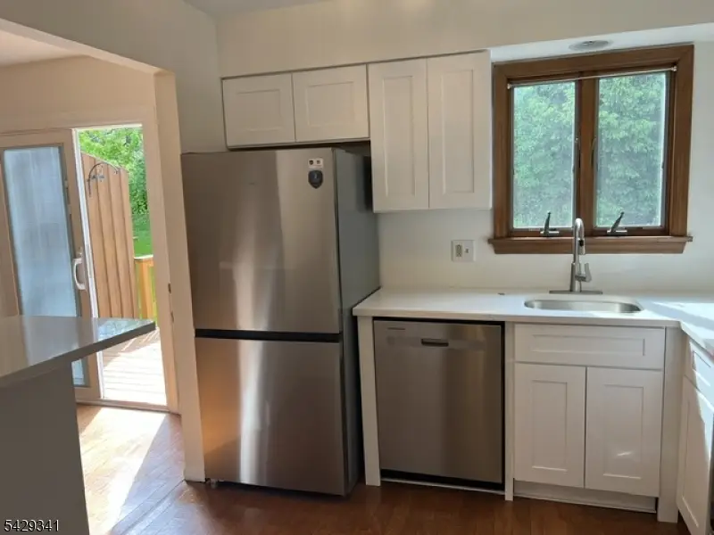 14 Village Dr, Hamburg, NJ 07419 - #3