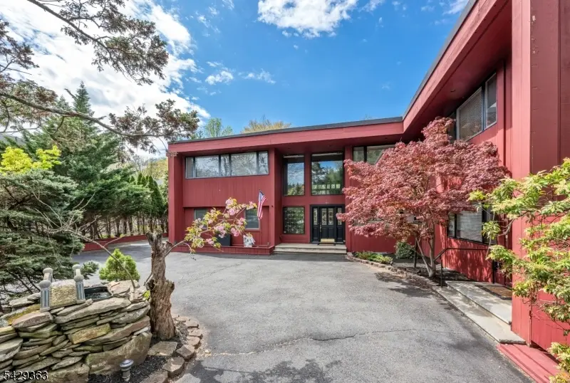 84 Bogerts Mill Rd, Harrington Park, NJ 07640 - #2