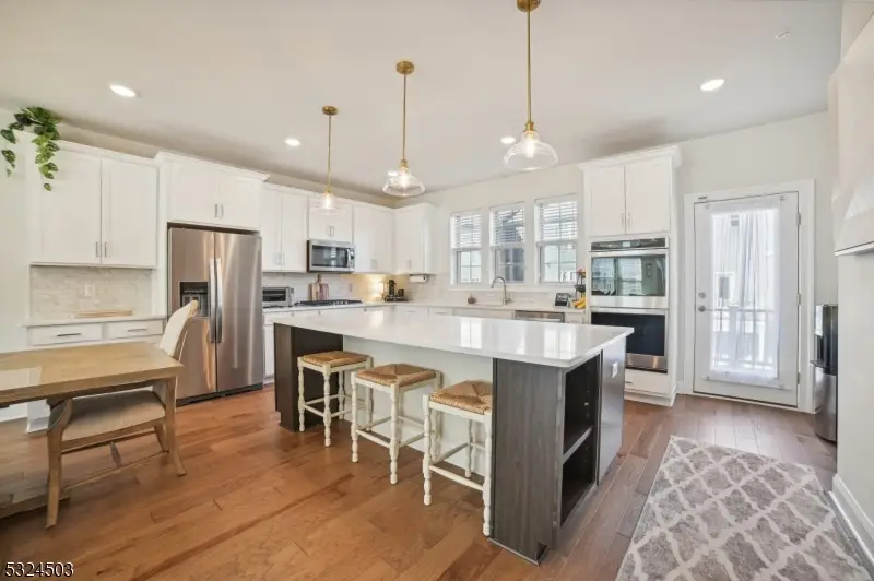5 Marigold Ct, Warren, NJ 07059 - #1