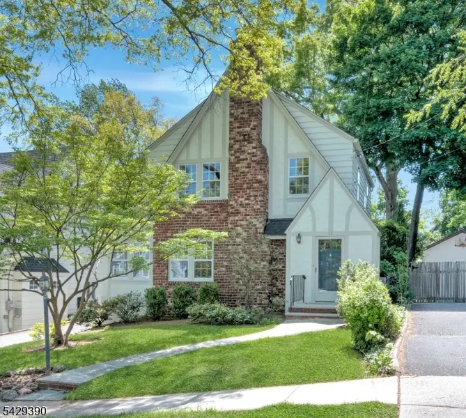 18 Evergreen Pl, Maplewood, NJ 07040 - #1