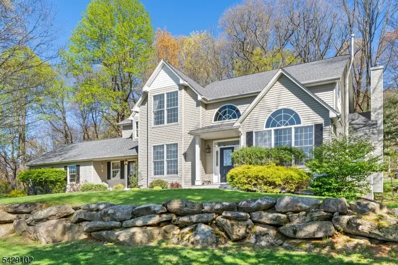 16 Yorkshire Dr, Washington, NJ 07840 - #2