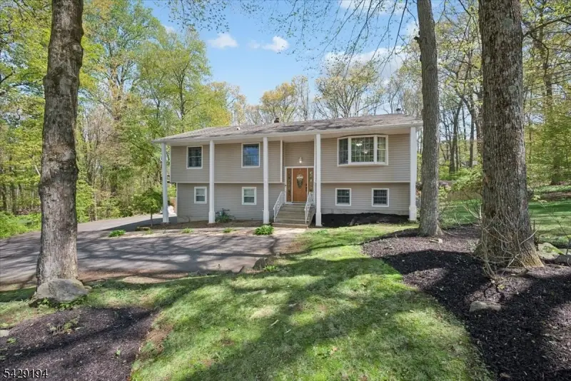 11 Knoll Dr, Denville, NJ 07866 - #1
