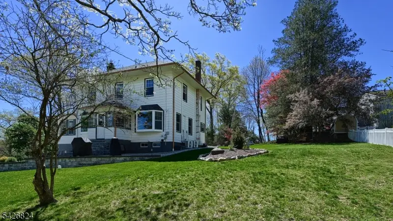 39 Elm St, Butler, NJ 07405 - #2