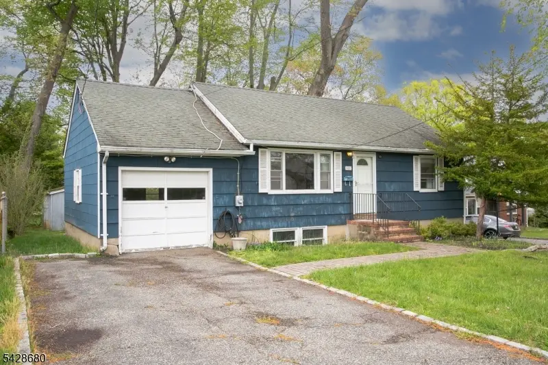 161 Beachwood Rd, Parsippany Troy Hills, NJ 07054 - #2