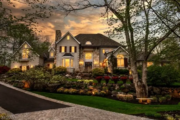 9 Pennbrook Ct, Montville Twp., NJ 07045