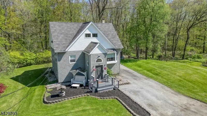 70 Cedar Tree Dr, Vernon, NJ 07422 - #1