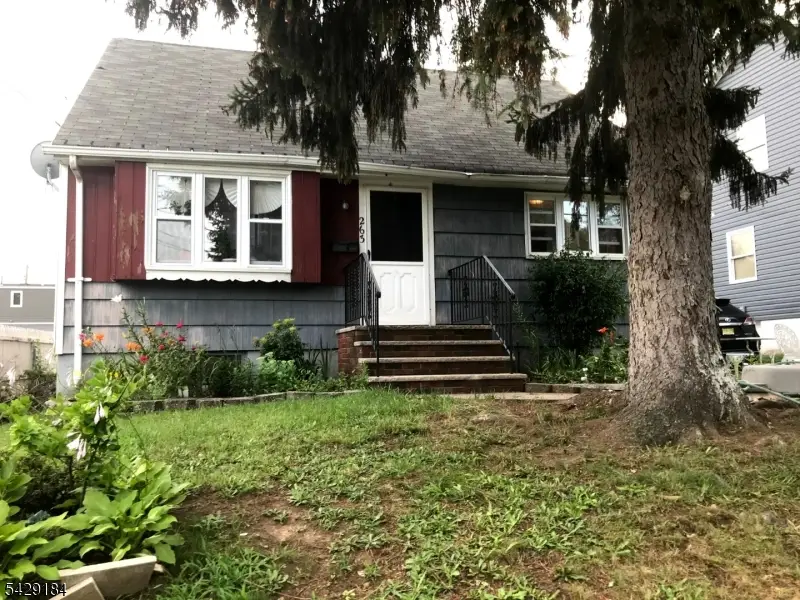 263 Richmond Ave, Paterson, NJ 07502 - #1