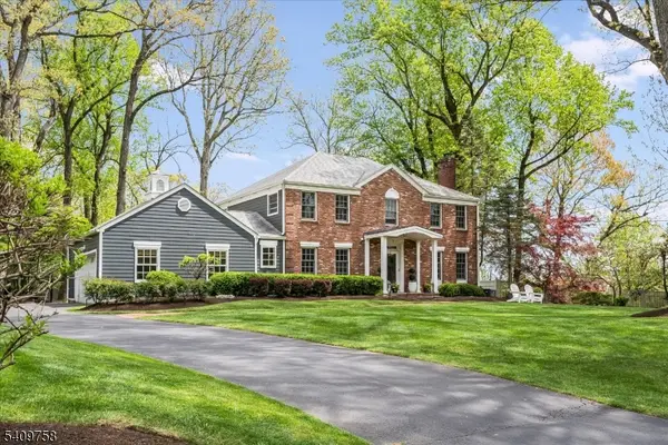 11 Huron Dr, Chatham Twp., NJ 07928