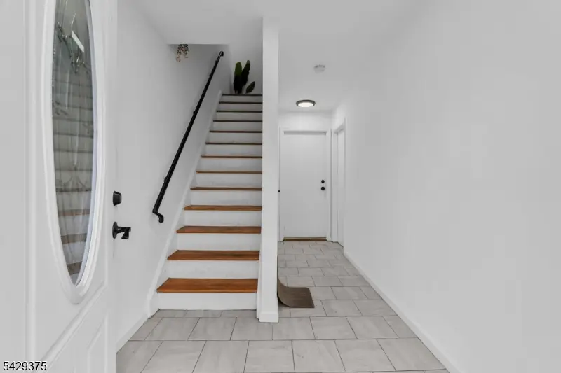 424 Bartlett St, Roselle, NJ 07203 - #2