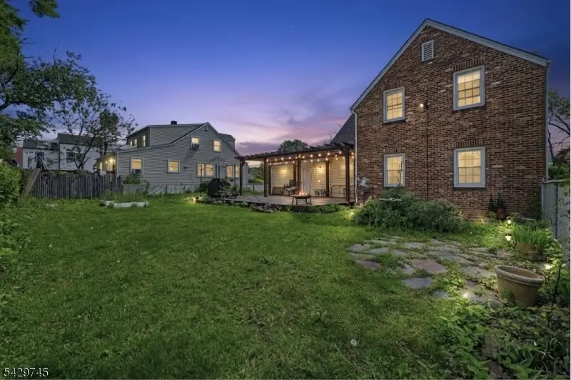 2 Lloyd Pl, Belleville, NJ 07109 - #2