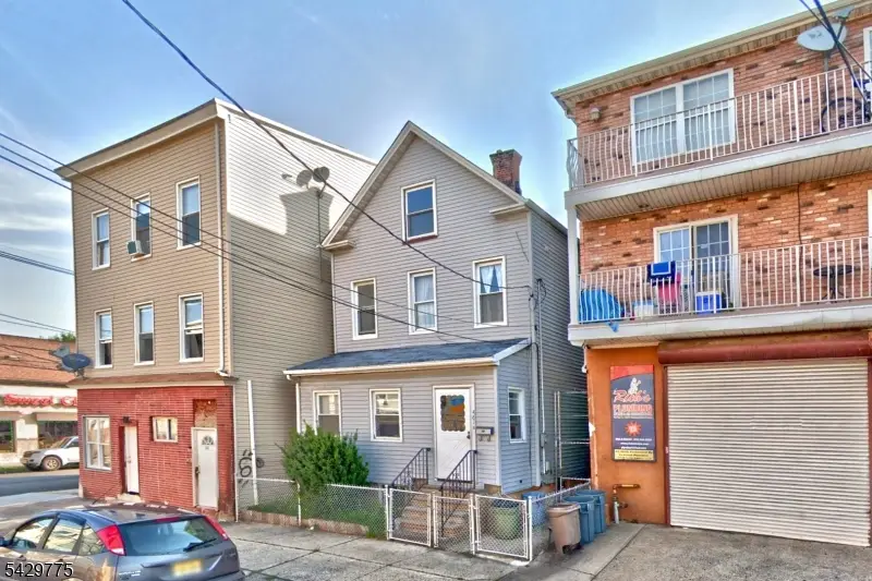 461 Fulton St, Elizabethport, NJ 07206 - #1