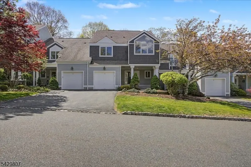 74 Cobbler Sq, Lake Mohawk, NJ 07871 - #1