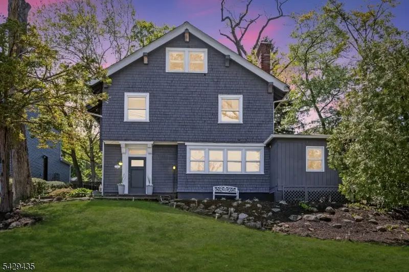3 Oak Ridge Ave, Summit, NJ 07901 - #2