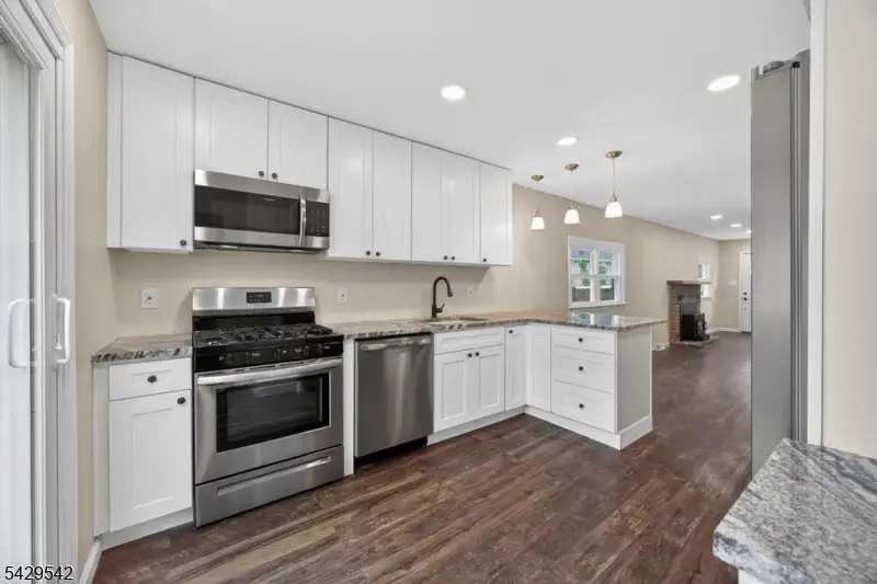 34 Nestor St, Franklin, NJ 07871 - #1