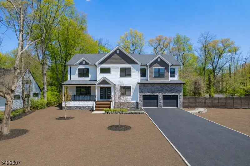 21 Kuntz Ave, Berkeley Heights, NJ 07922 - #2