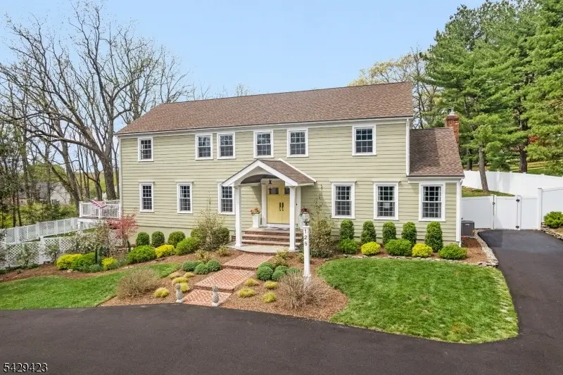 128 Cold Hill Rd, Mendham, NJ 07945 - #1