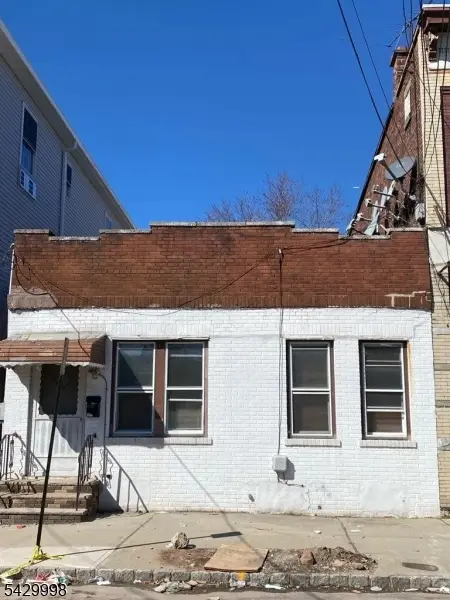 39 Heckel St, Belleville Twp., NJ 07109