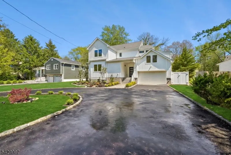 596 White Oak Ridge Rd, Millburn, NJ 07078 - #2