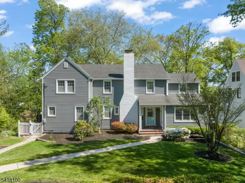 372 Wyoming Ave, Millburn, NJ 07041 - #3