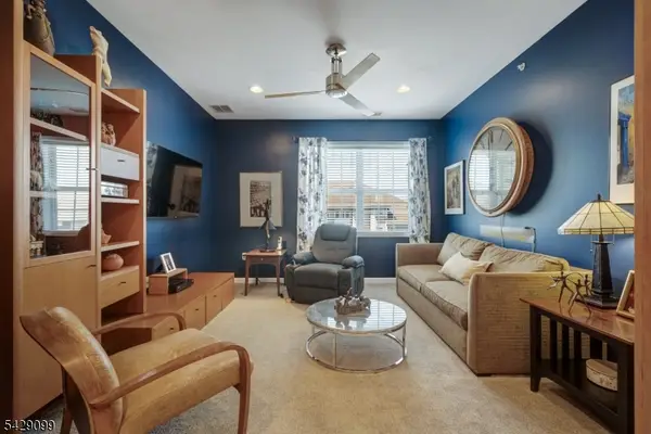 10402 Warrens Way #402, Wanaque Boro, NJ 07465