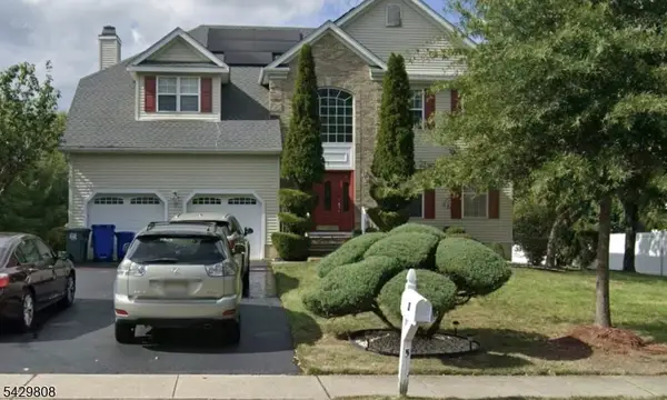5 Mountain Ash Ct, Monroe Twp., NJ 08831