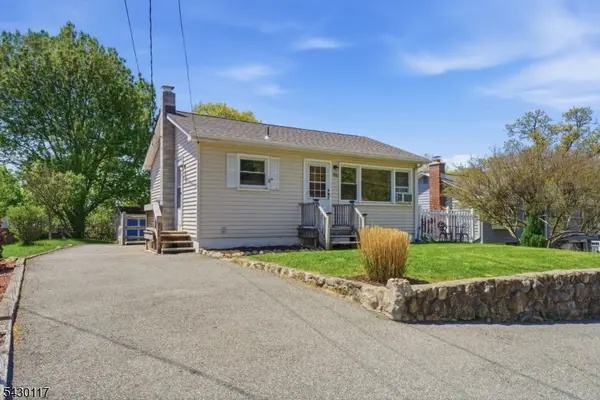 98 Rogers Dr, Roxbury Twp., NJ 07850
