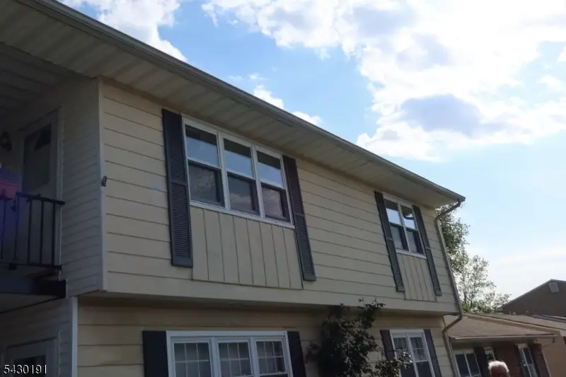 12 Louisiana Dr #D, Matawan, NJ 07747 - #2