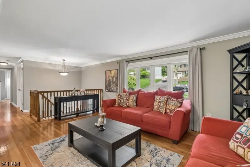 60 Edgemere Rd, Livingston, NJ 07039 - #3