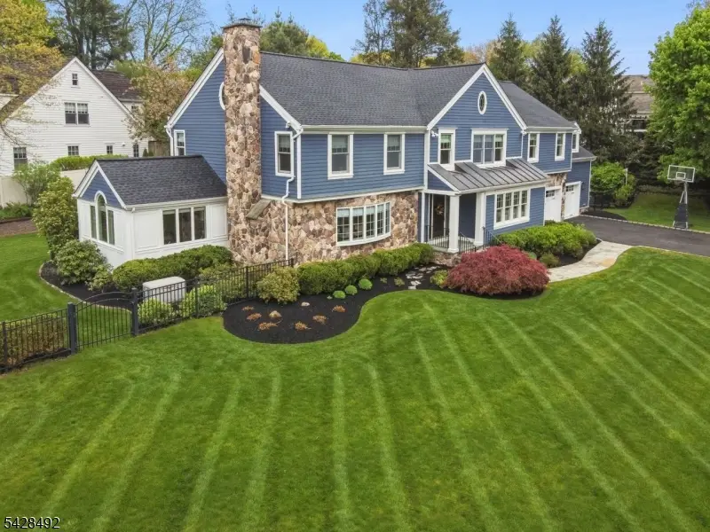18 Sandy Hill Rd, Chatham, NJ 07928 - #2