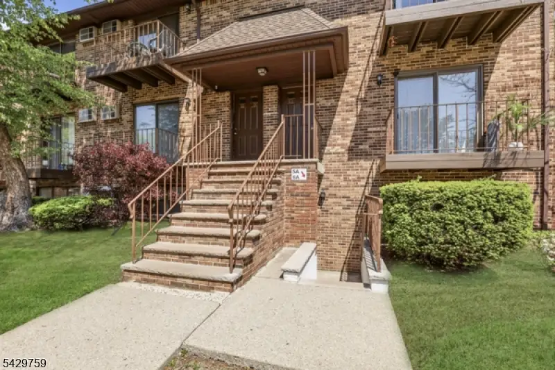 8 Sewall Ave #6C, Clifton, NJ 07011 - #2