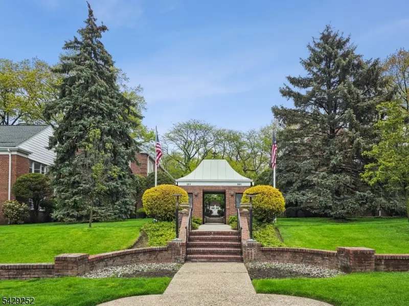 151 E Palisade Ave #6D, Englewood, NJ 07631 - #1