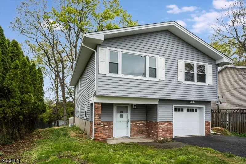 636 Bensel Dr, Mount Arlington, NJ 07850 - #2