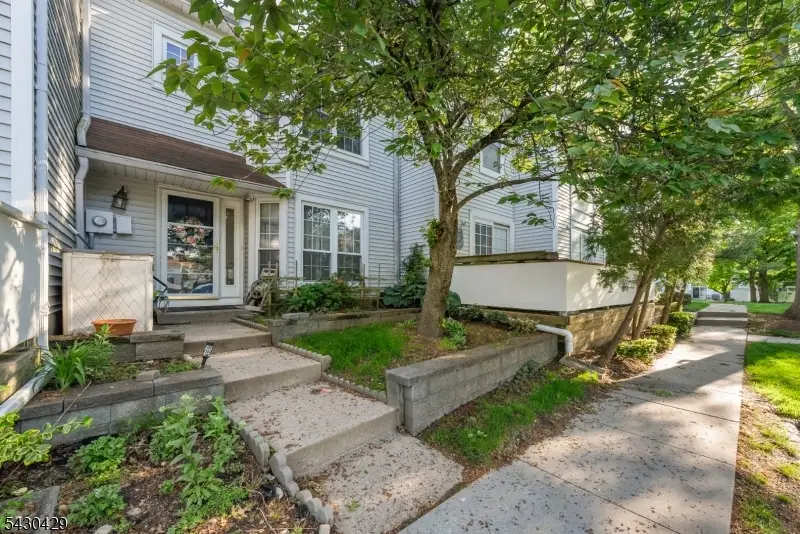 12 Borelle Sq, Sayreville, NJ 08859 - #1