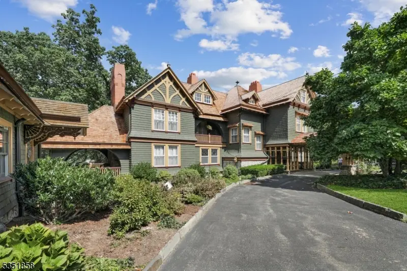33 Edgemere Ave, Mount Arlington, NJ 07856 - #2