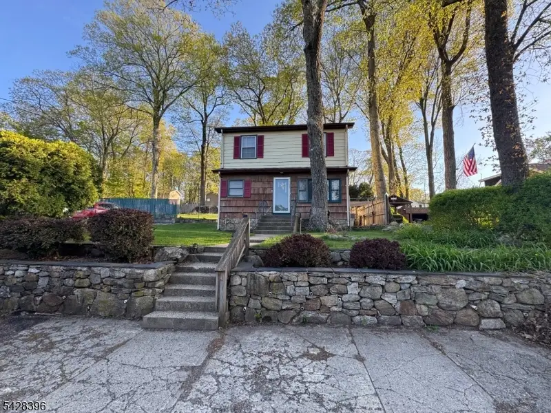 19 E Shore Rd, Lake Hopatcong, NJ 07849 - #1