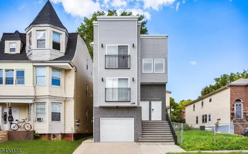 581 Bergen St, Newark, NJ 07108 - #1