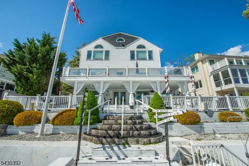 62 Ithanell Rd, Hopatcong, NJ 07843 - #1
