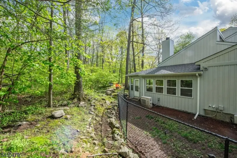 15 Christy Ln #Left, Sparta, NJ 07871 - #3