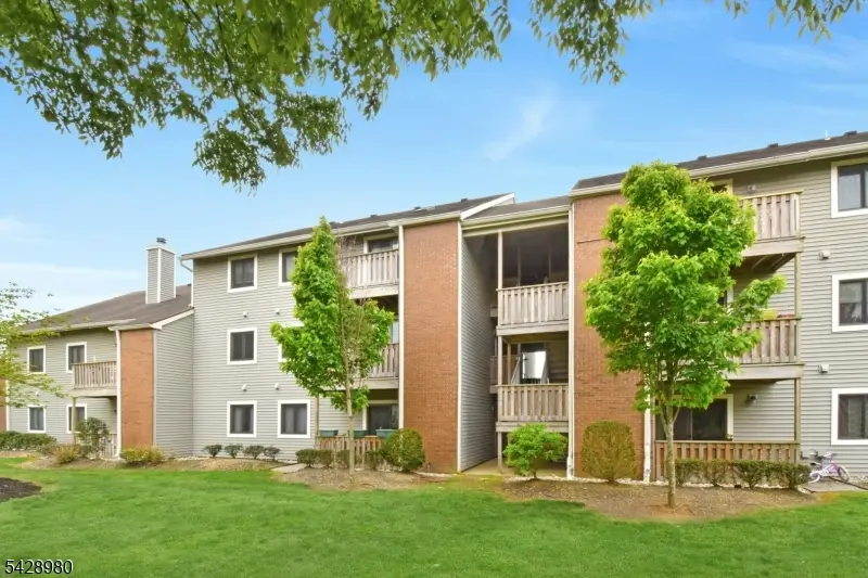 4815 Ravens Crest Dr, Princeton Meadows, NJ 08536 - #2