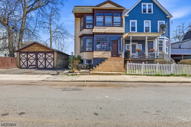 38-40 Schley St, Newark, NJ 07112 - #1