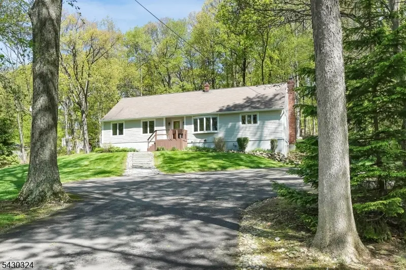 90 Russling Rd, Independence, NJ 07840 - #1