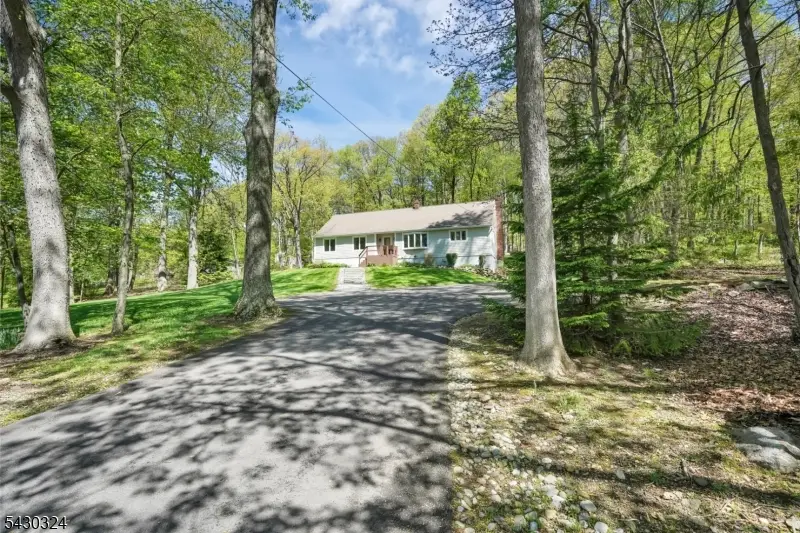 90 Russling Rd, Independence, NJ 07840 - #2