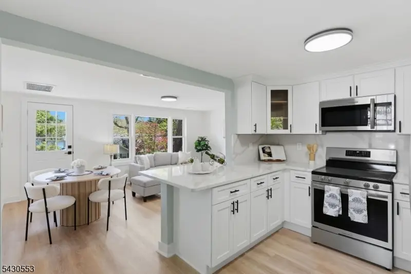 45 W Shawnee Trl, Lake Hopatcong, NJ 07885 - #2