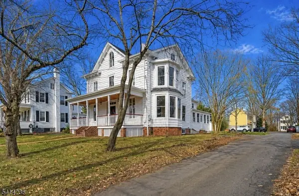 23 Amwell Rd, Millstone Boro, NJ 08844