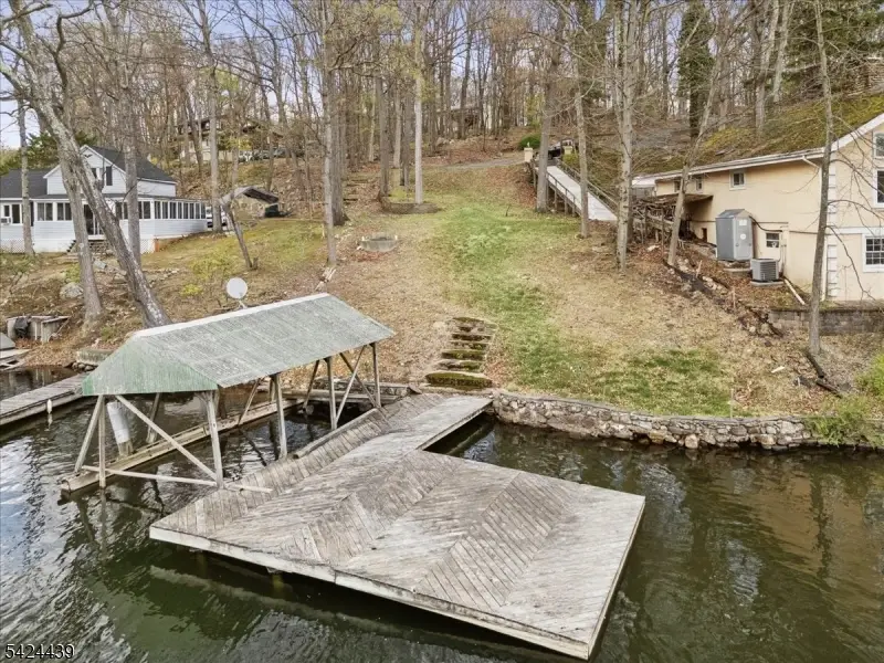 8 Oneida Ave, Hopatcong, NJ 07843 - #3