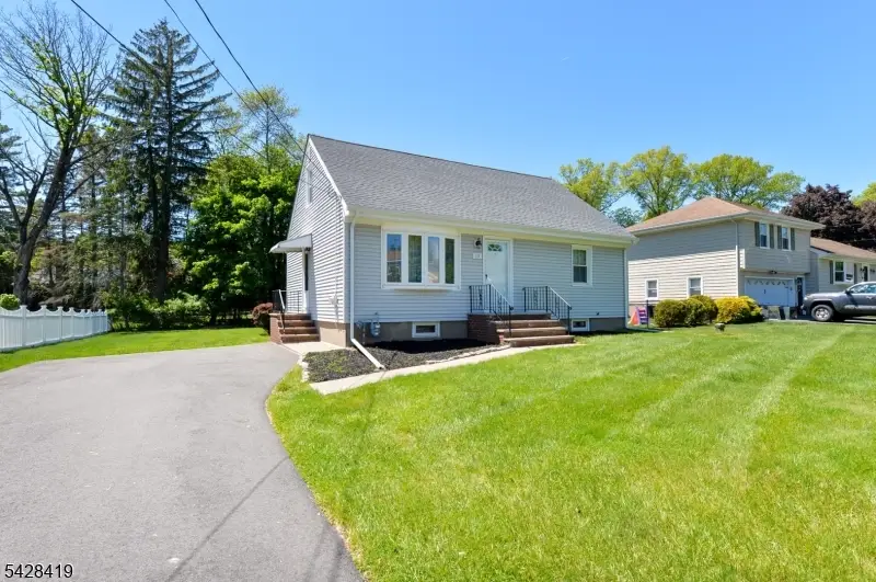 113 Stanley Ct, North Haledon, NJ 07508 - #2