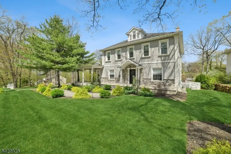 152 Murray Hill Blvd, Berkeley Heights, NJ 07974 - #2