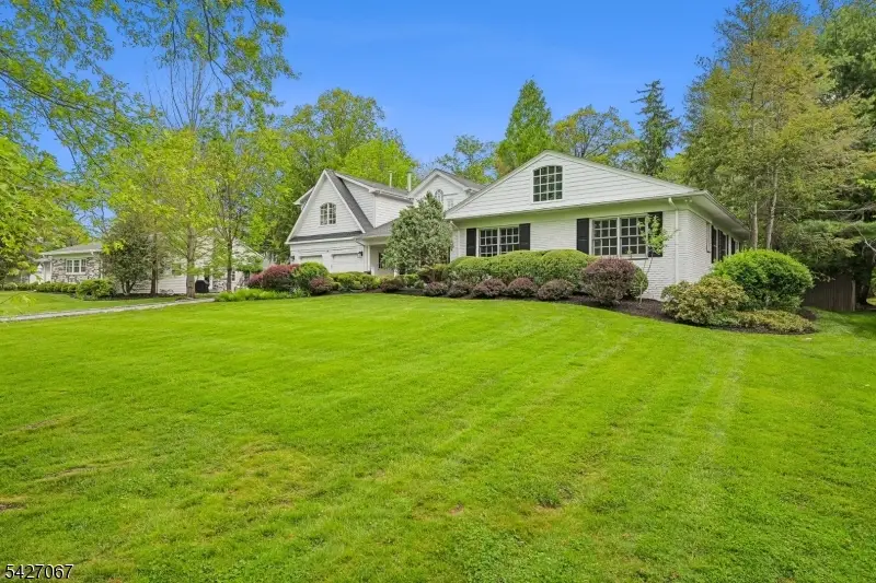 45 Joanna Way, Millburn, NJ 07078 - #2