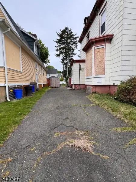 17 Westcott St, East Orange, NJ 07017 - #3